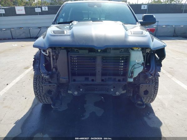 2024 RAM 1500 LARAMIE  4X4 5'7 BOX