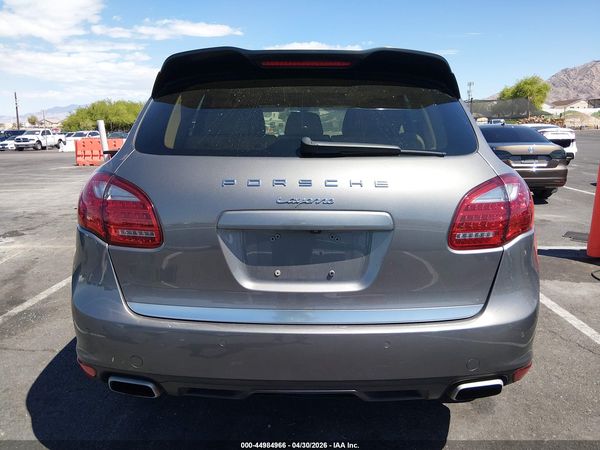 2012 PORSCHE CAYENNE