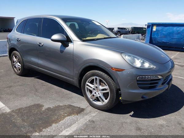 2012 PORSCHE CAYENNE