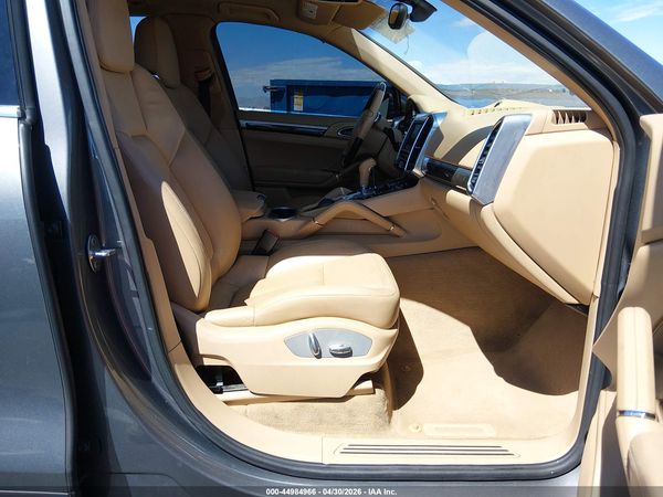 2012 PORSCHE CAYENNE