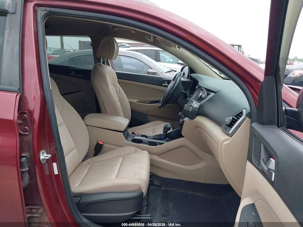 2017 HYUNDAI TUCSON SPORT