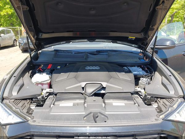2023 AUDI Q8