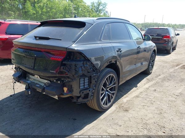 2023 AUDI Q8
