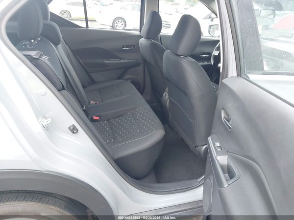 2024 NISSAN KICKS SV XTRONIC CVT — I8