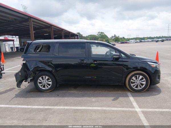 2017 KIA SEDONA LX