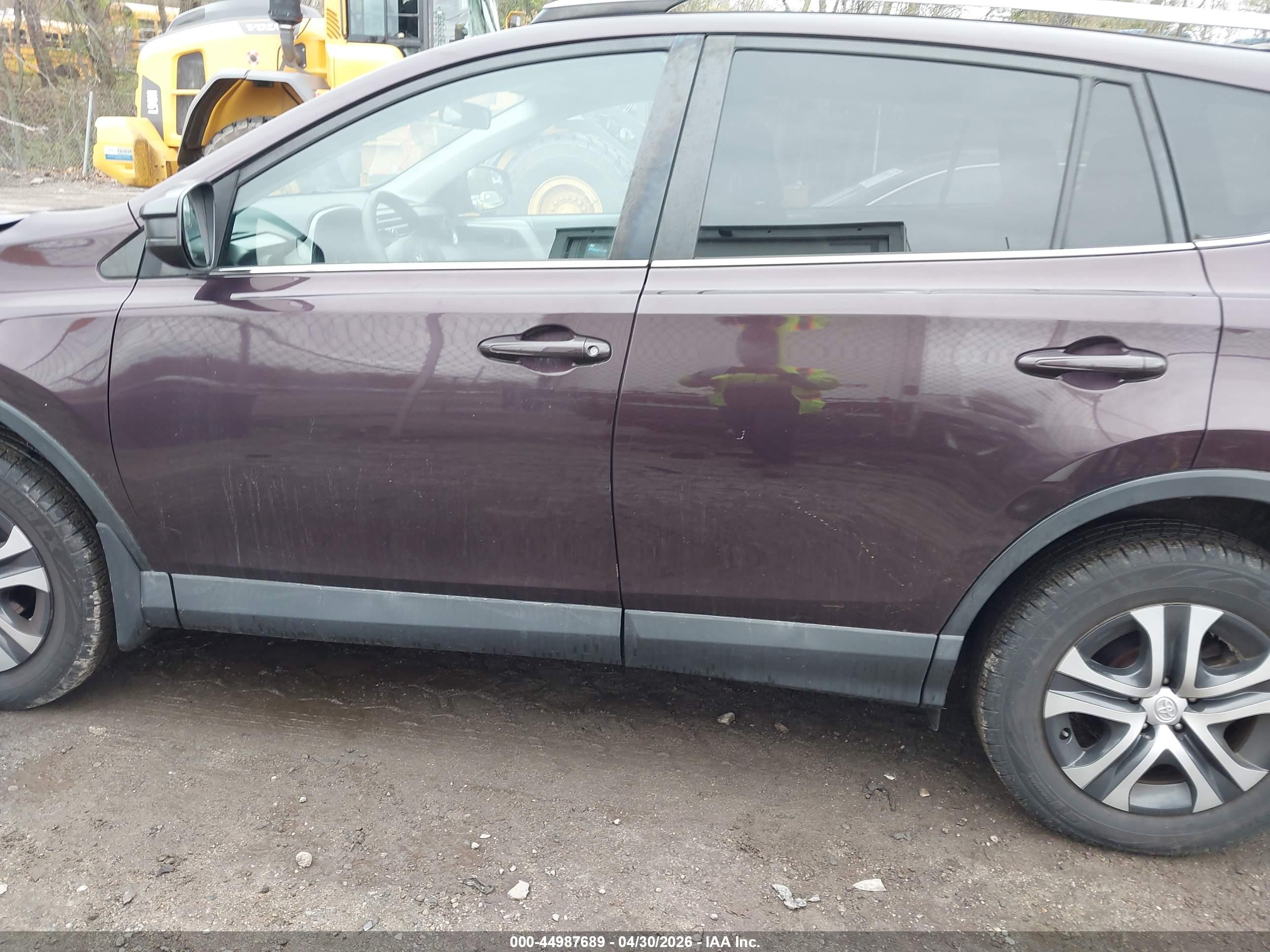 2018 TOYOTA RAV4 LE