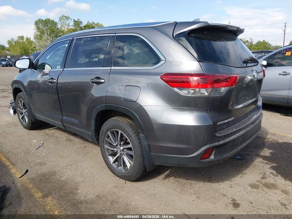 2019 TOYOTA HIGHLANDER XLE
