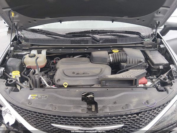 2021 CHRYSLER VOYAGER LXI — I10