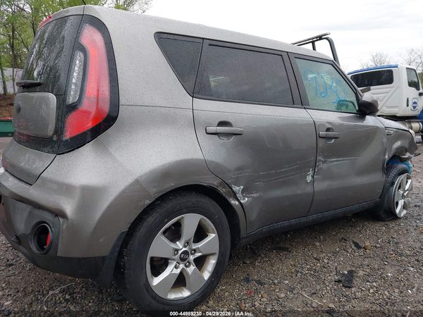 2017 KIA SOUL Base