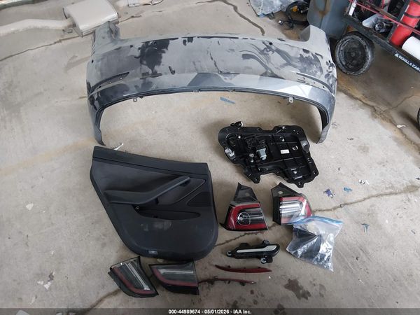 2018 TESLA MODEL 3 LONG RANGE/MID RANGE