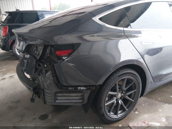2018 TESLA MODEL 3 LONG RANGE/MID RANGE