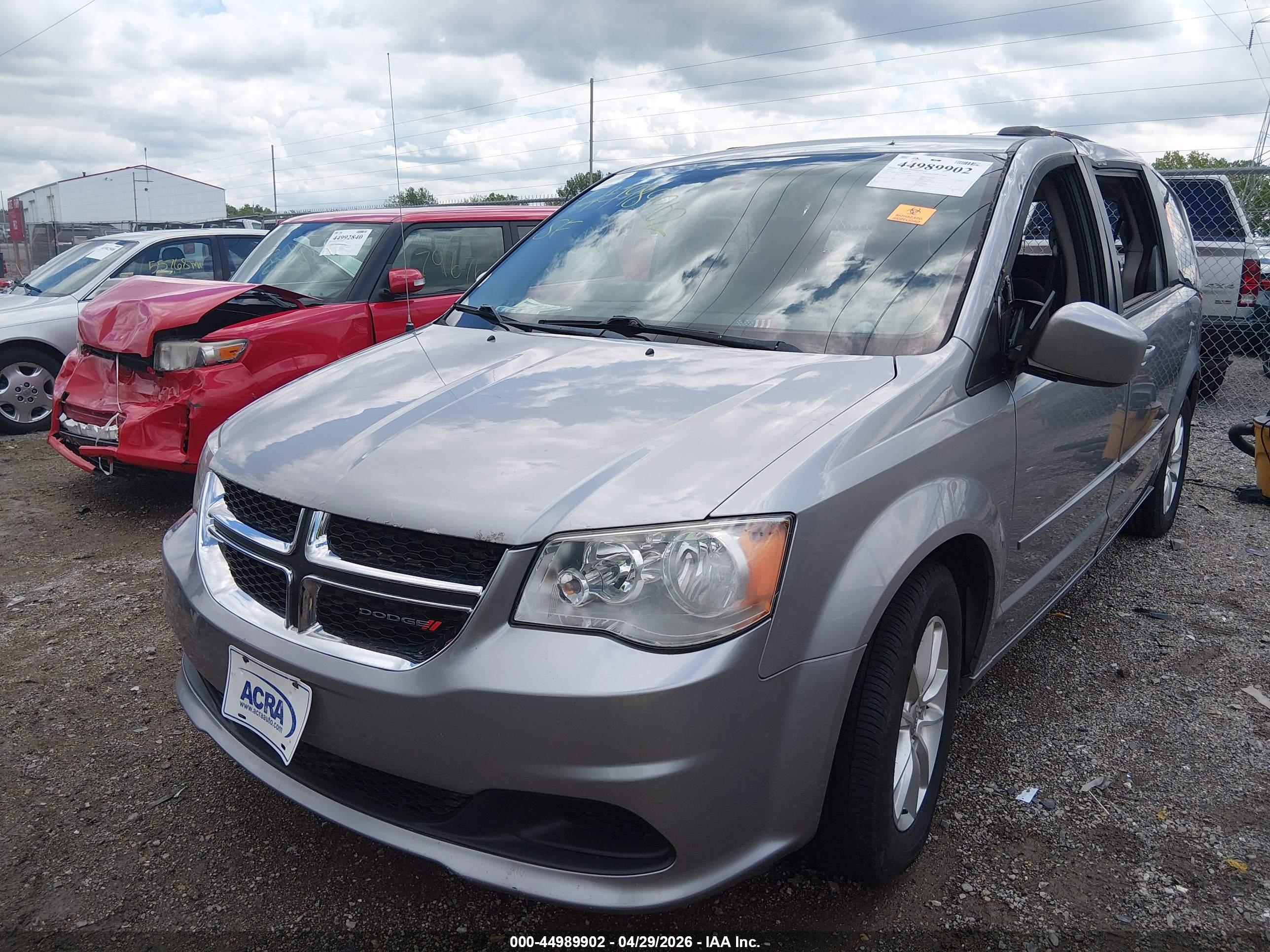 2016 DODGE GRAND CARAVAN SXT — I2