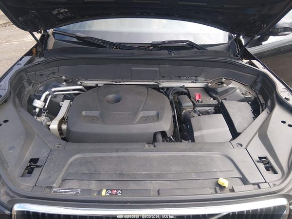 2017 VOLVO XC90 T6 MOMENTUM