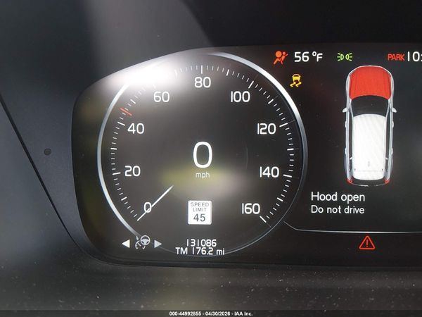 2017 VOLVO XC90 T6 MOMENTUM