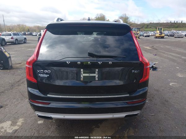 2017 VOLVO XC90 T6 MOMENTUM