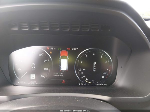 2017 VOLVO XC90 T6 MOMENTUM