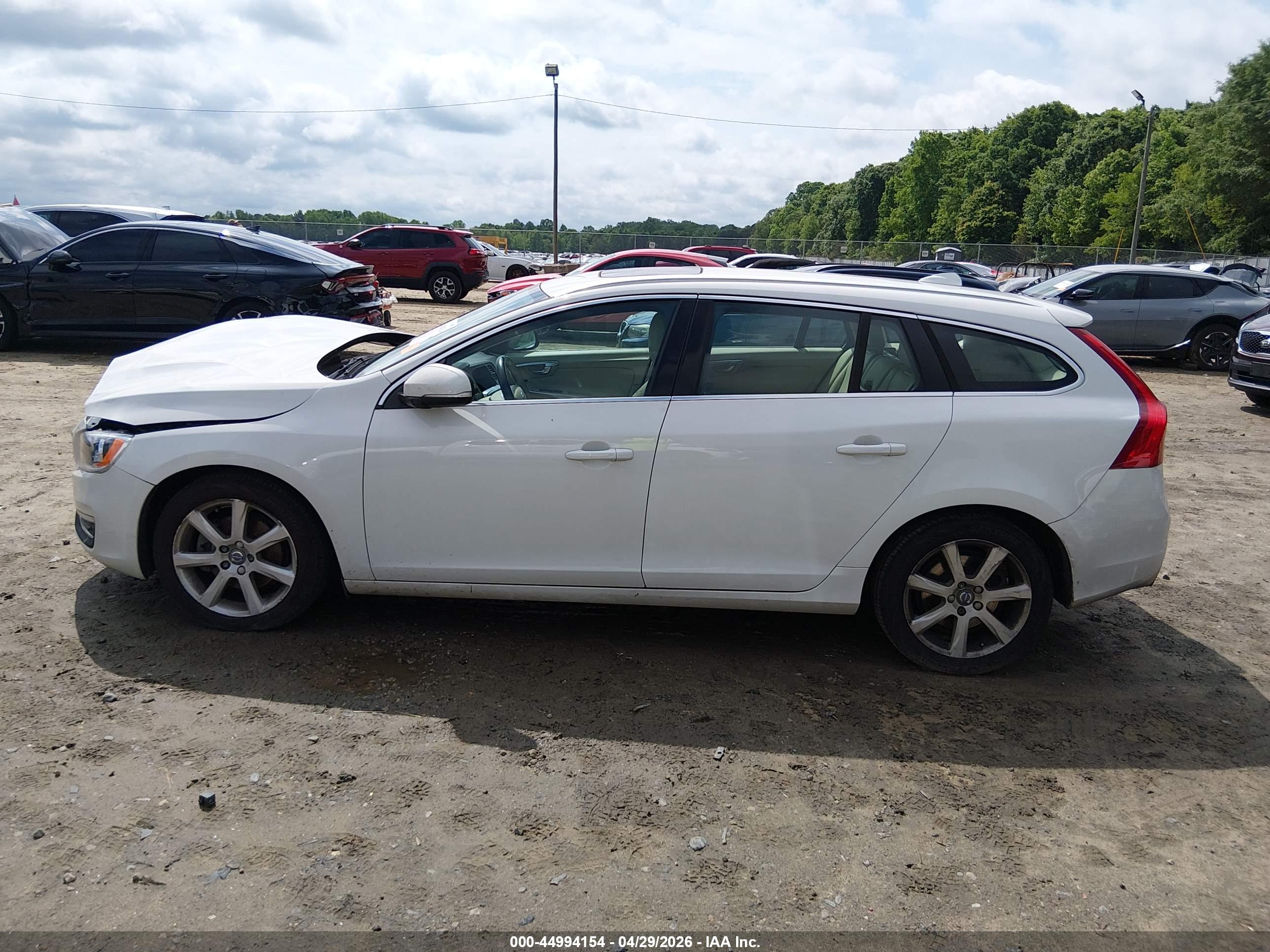 2016 VOLVO V60 T5 DRIVE-E PREMIER