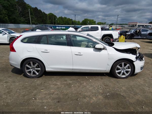 2016 VOLVO V60 T5 DRIVE-E PREMIER