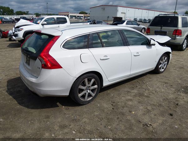 2016 VOLVO V60 T5 DRIVE-E PREMIER