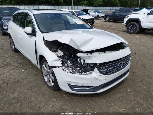 2016 VOLVO V60 T5 DRIVE-E PREMIER