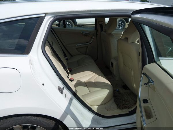 2016 VOLVO V60 T5 DRIVE-E PREMIER