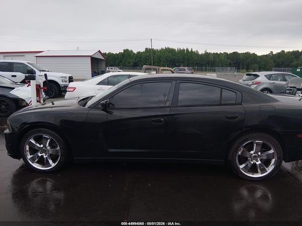 2012 DODGE CHARGER SE