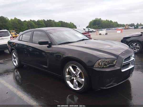 2012 DODGE CHARGER SE