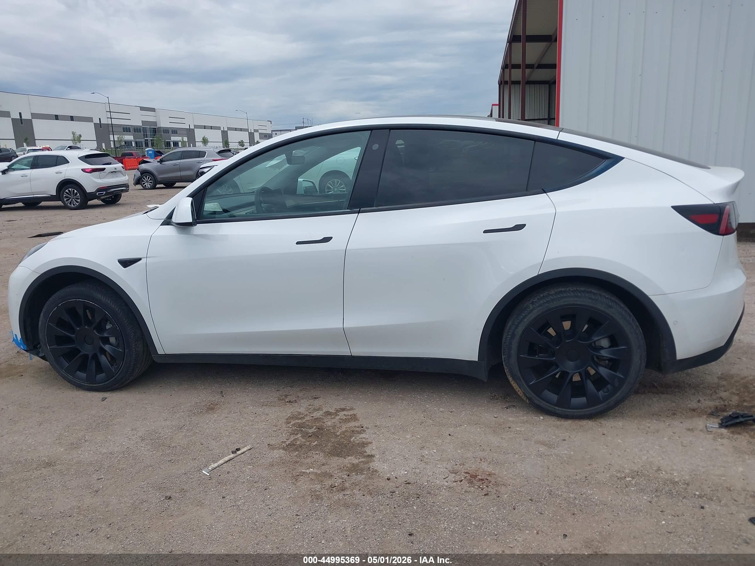 2022 TESLA MODEL Y