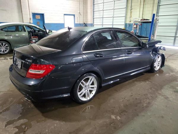 2012 MERCEDES-BENZ C