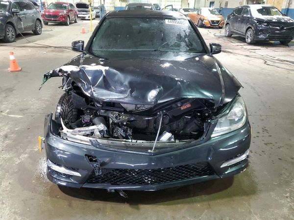 2012 MERCEDES-BENZ C