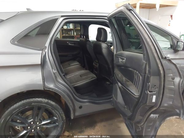 2022 FORD EDGE ST — I8