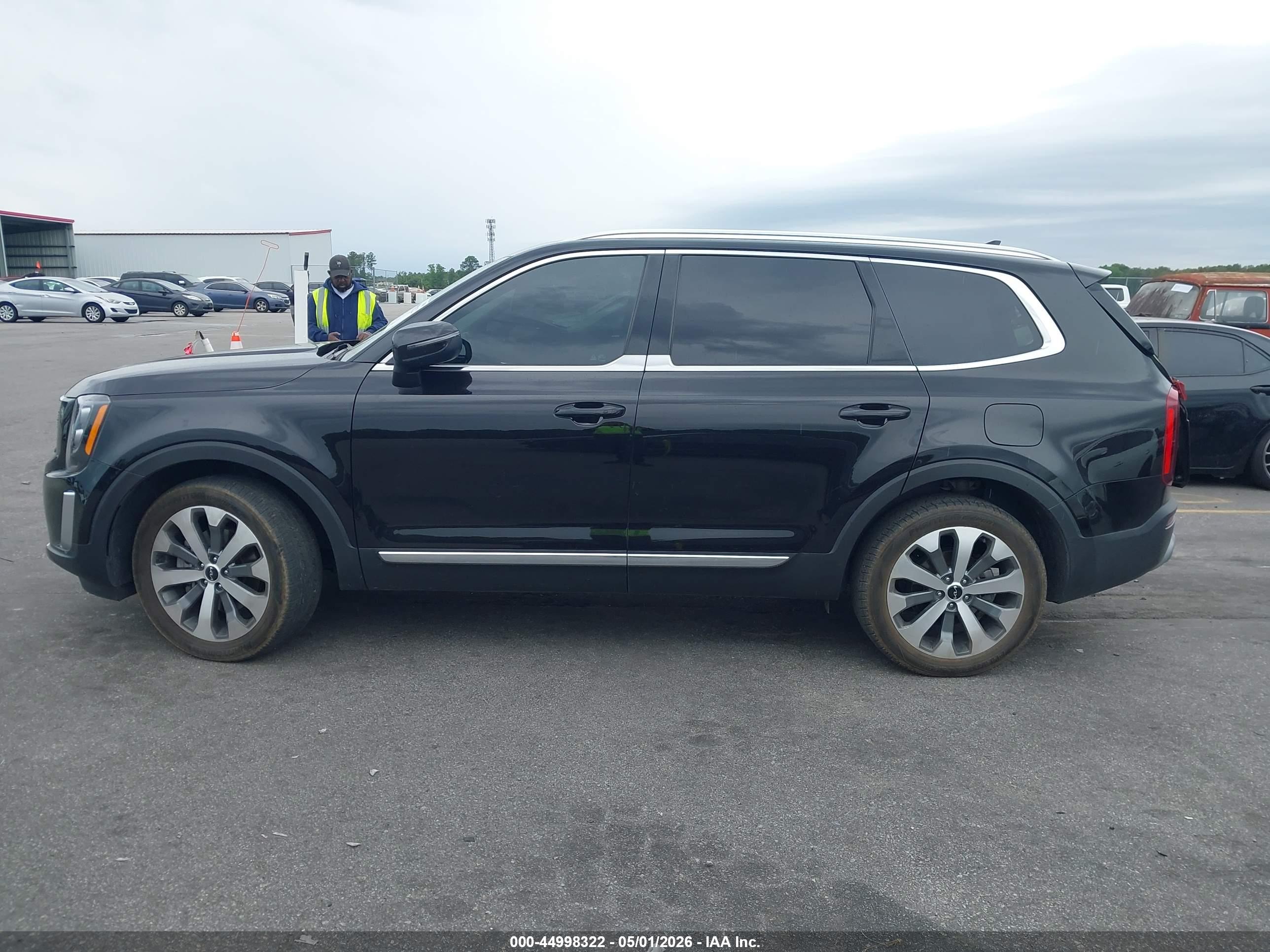 2022 KIA TELLURIDE EX
