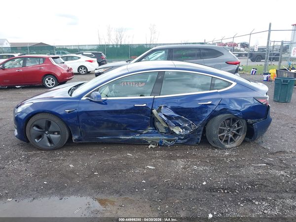 2018 TESLA MODEL 3 LONG RANGE/PERFORMANCE