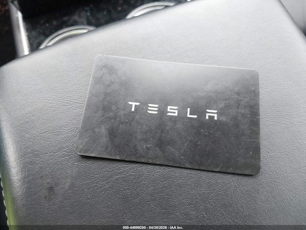 2018 TESLA MODEL 3 LONG RANGE/PERFORMANCE