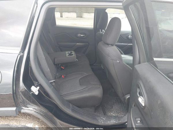 2019 JEEP CHEROKEE LATITUDE 4X4