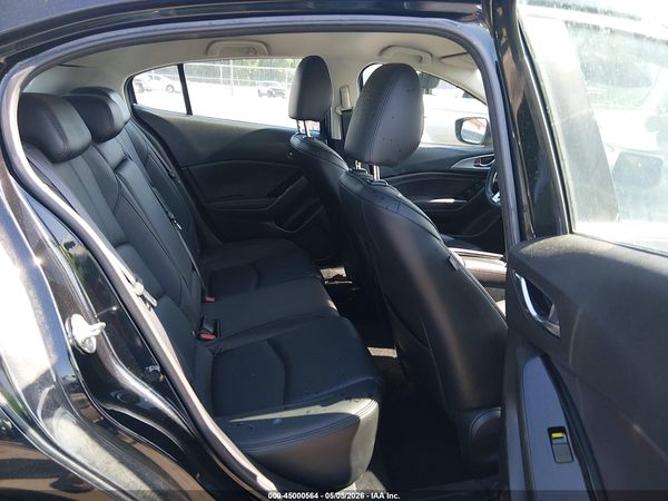 2018 MAZDA MAZDA3 TOURING
