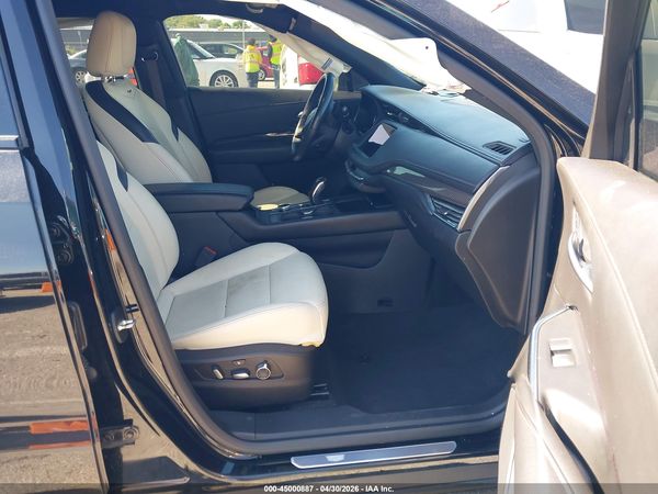 2019 CADILLAC XT4 SPORT