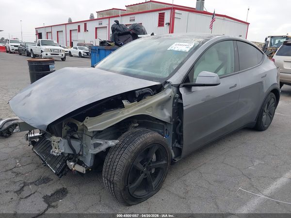 2026 TESLA MODEL Y