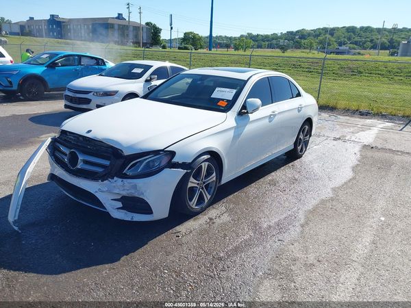 2019 MERCEDES-BENZ E 300 — I2