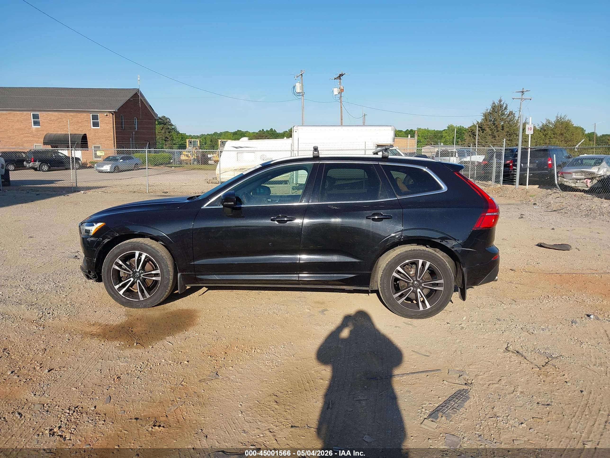 2020 VOLVO XC60 T5 MOMENTUM