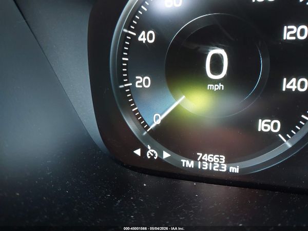 2020 VOLVO XC60 T5 MOMENTUM