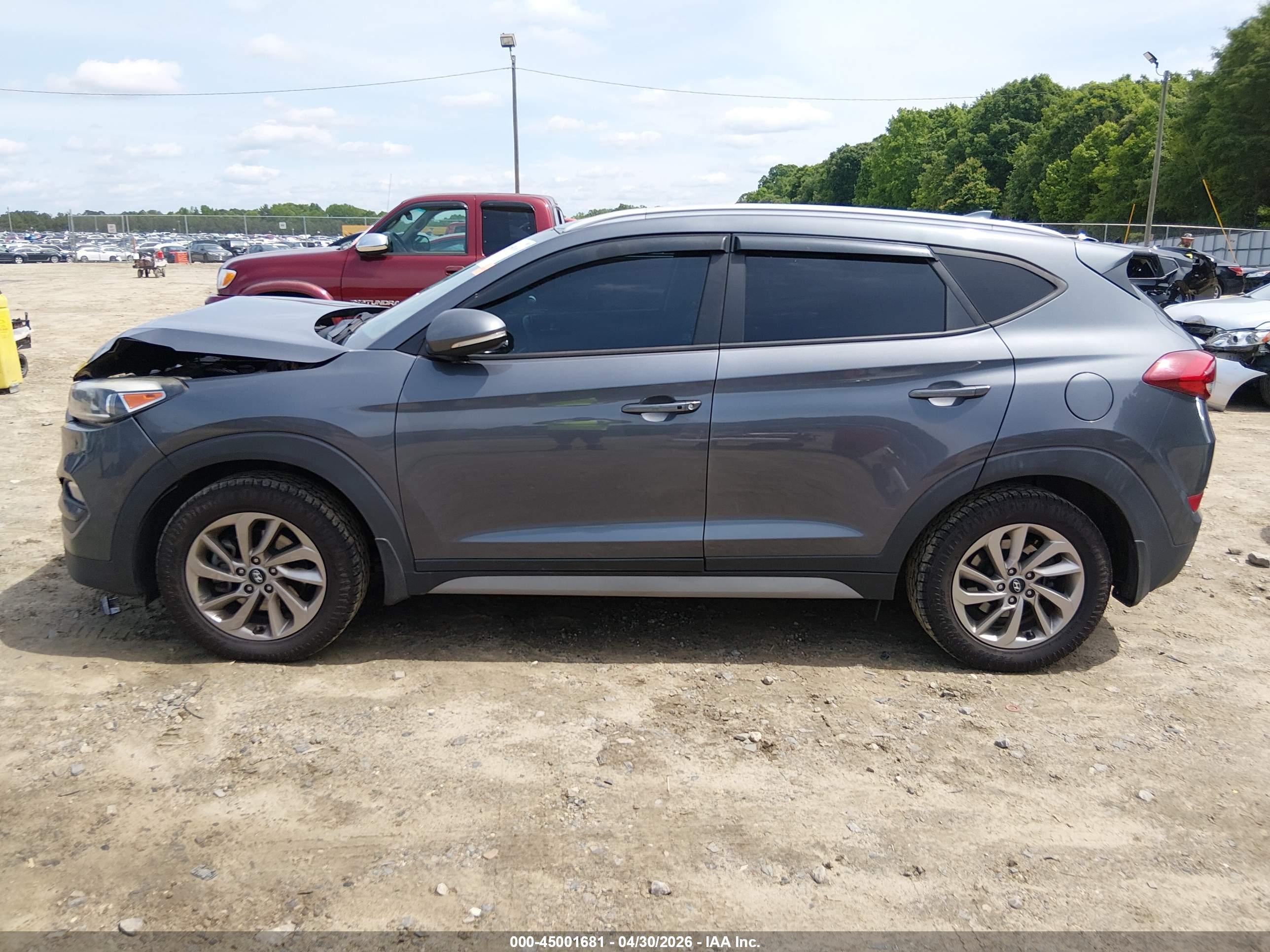 2017 HYUNDAI TUCSON SE PLUS