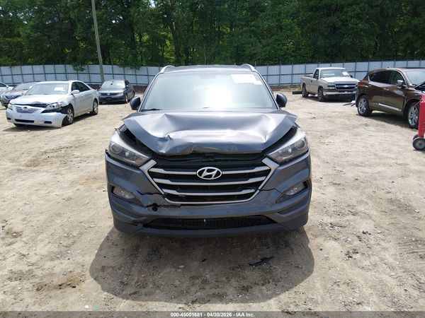2017 HYUNDAI TUCSON SE PLUS