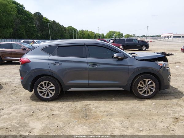 2017 HYUNDAI TUCSON SE PLUS