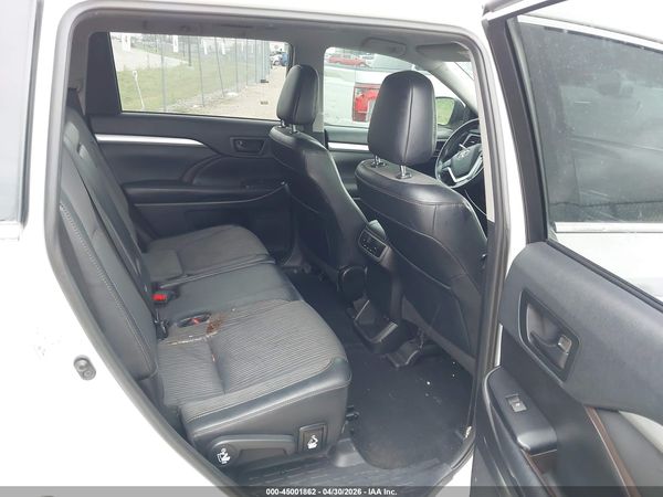 2019 TOYOTA HIGHLANDER LE PLUS