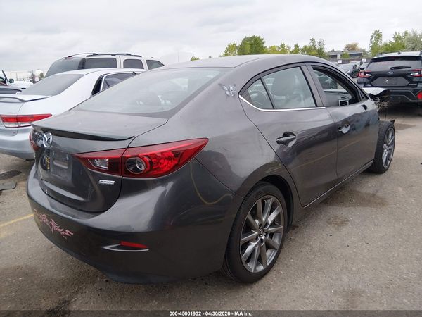 2018 MAZDA MAZDA3 TOURING