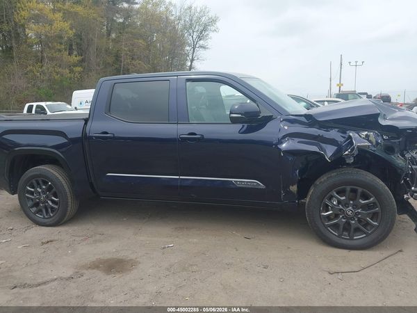 2025 TOYOTA TUNDRA PLATINUM