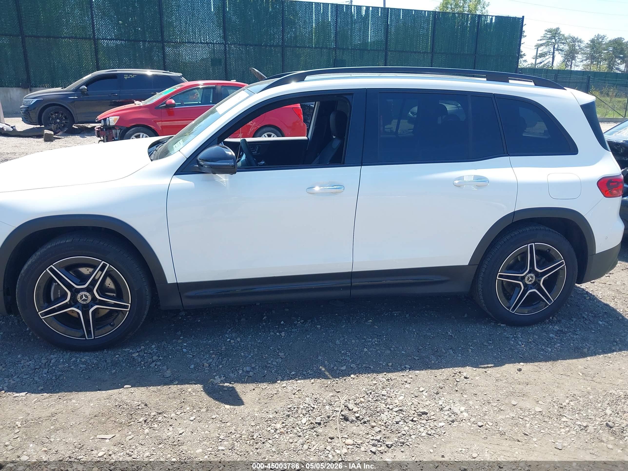 2025 MERCEDES-BENZ GLB 250 4MATIC