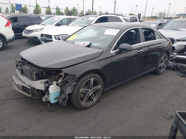 2022 MERCEDES-BENZ A 220 A220