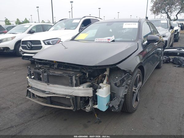 2022 MERCEDES-BENZ A 220 A220